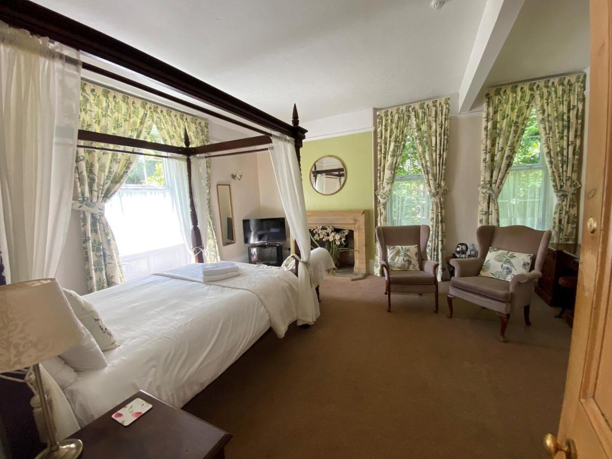 Haselbury Mill Hotel ครูเคิร์น ภายนอก รูปภาพ